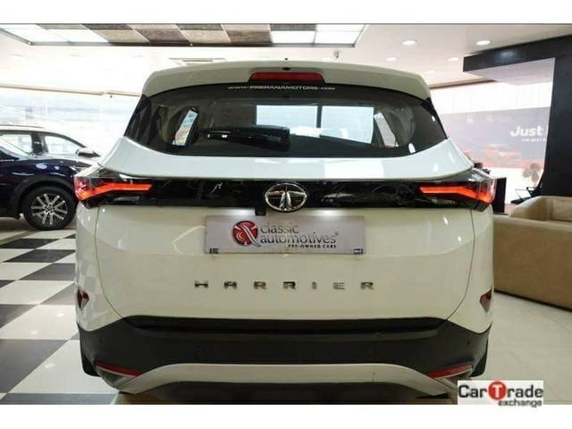 https://images10.gaadi.com/usedcar_image/3450161/original/used_car_2773348_1684479976_fcc4c096-de93-4b58-8d18-4eaaf710d700_9da7bc74-1fd2-4b09-95d6-ea09d0874c62_69bd2044-c653-4d8c-9044-6a2cf3387fcc.jpg?imwidth=6402