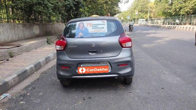 https://images10.gaadi.com/usedcar_image/3450281/original/8e14e527-a91b-4731-a19b-0d7390b80cf4-VCC_1735390_96_1683896000_4ed30ab4-f813-4533-8be5-567a6fedb4d2.jpg?imwidth=6402