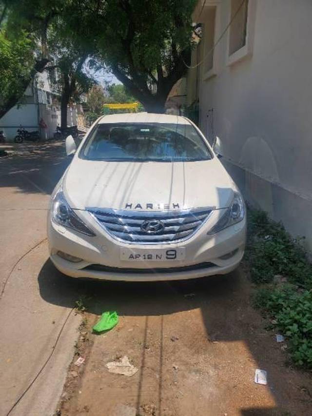 https://images10.gaadi.com/usedcar_image/3450358/original/30315f63-8257-442c-9f20-d980f610971c_93975b09-d8f7-4bb4-9650-c52ef709b93d.jpg?imwidth=6400