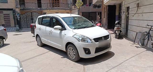 https://images10.gaadi.com/usedcar_image/3450447/original/7061d21a-5828-46f8-bc54-858fd280d668-VCC_1734770_116_1683787595_de31f161-d1fb-4b37-b503-1fb83215f499.jpg?imwidth=6400