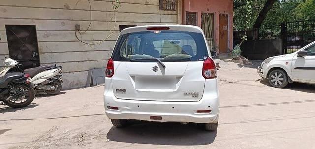 https://images10.gaadi.com/usedcar_image/3450447/original/e16dac94-c09c-40cd-8df9-09386842cb5b-VCC_1734770_96_1683787454_de31f161-d1fb-4b37-b503-1fb83215f499.jpg?imwidth=6402