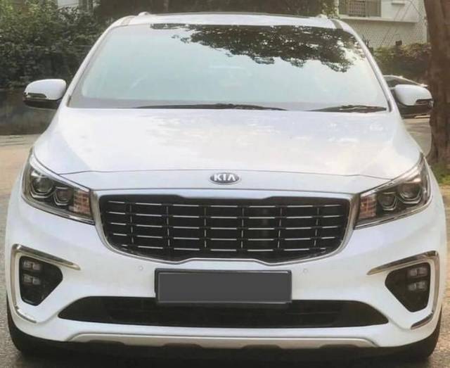 Kia Carnival Limousine Kia Carnival Limousine