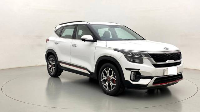 https://images10.gaadi.com/usedcar_image/3450831/original/usedcar_44_727151684400832_1684400844_276a01d1-8f88-4406-8941-390d9bb77c91.jpg?imwidth=6400