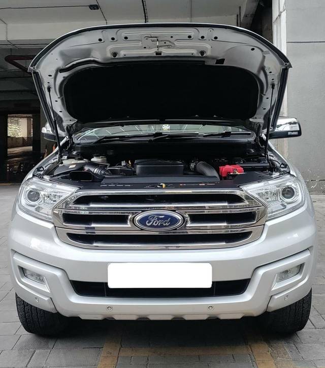 https://images10.gaadi.com/usedcar_image/3451048/original/usedcar_img_20221101_wa0029_1301684405294_1684405319_faae27d9-9914-4cd6-a547-70657dade518.jpg?imwidth=6400