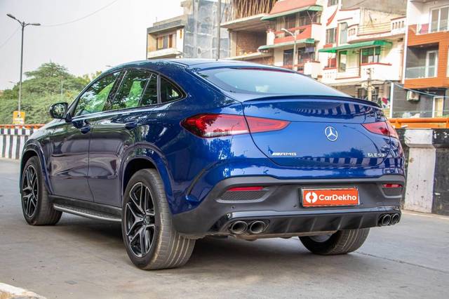 https://images10.gaadi.com/usedcar_image/3451218/original/used_car_2774274_1684412650_8e1c7e60-6334-492d-bf45-87f1ffab729e_8cf117dd-1106-4d6e-87c3-6cff7632b0c0.jpg?imwidth=6402