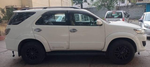 https://images10.gaadi.com/usedcar_image/3451231/original/a62c7b97-1ef2-431c-b887-6cacd2d58d80-VCC_IMG_1683803358371_1734973_97_1683803435_ae7ae3be-effd-4fb4-b694-fe6b90ccd073.jpg?imwidth=6401