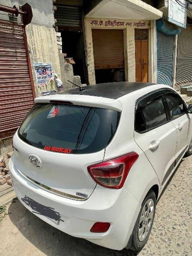 https://images10.gaadi.com/usedcar_image/3451361/original/efc7fbd0-f3ae-4c87-81b8-af661f691826_4f039865-9778-4c6b-9ed9-fa86111ac33f.jpeg?imwidth=6401
