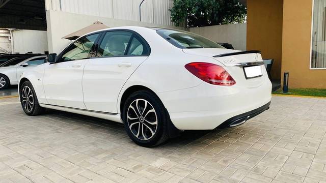 https://images10.gaadi.com/usedcar_image/3451596/original/usedcar_1_3__10151684482172_1684482207_83e4bf7a-2920-48cd-9c45-c31fdec5e48e_d2b5bd46-f4b7-4774-b143-608cba16c870_fc04886e-0317-4c86-9419-11932da6abcf_d368c41d-4bb9-448d-8084-c6f9cf3dada5_21a25c99-4335-4d4c-a219-d26d37bf60f3.jpeg?imwidth=6402