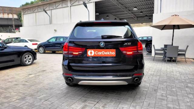 https://images10.gaadi.com/usedcar_image/3451618/original/usedcar_1_22__10151684483643_1684483965_84228267-d94f-47d2-ade3-b33057af4a59_b968ba2b-f8d4-4021-a75c-864555394c6f.jpeg?imwidth=6402