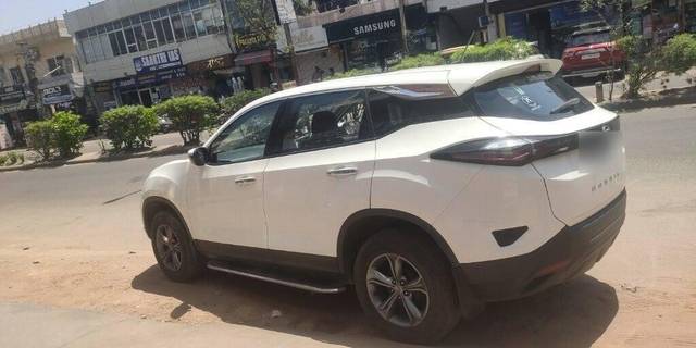 https://images10.gaadi.com/usedcar_image/3451627/original/abd62cba-78a3-4036-bc12-e0ecfc1eee27-VCC_1735217_95_1683874253_fe2d27b6-983b-4f6a-935b-17154cf5a711.jpg?imwidth=6402