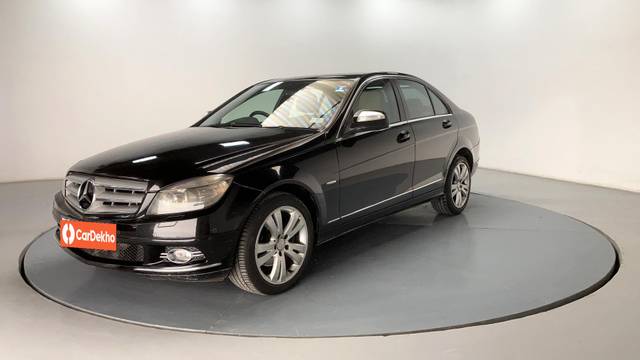 https://images10.gaadi.com/usedcar_image/3451684/original/usedcar_1ka44n0007_2774637_1686292960_b05b2f66-a75f-46d8-8f56-d7a0998998bf.jpg?imwidth=6402