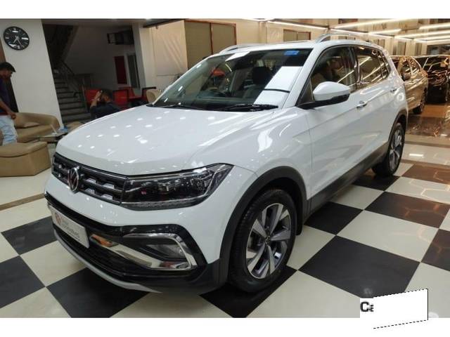 https://images10.gaadi.com/usedcar_image/3451747/original/processed_img2774692__used_car_2774692_1701236761.jpg?imwidth=6402