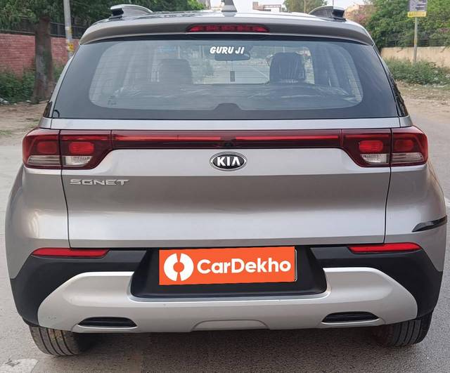 https://images10.gaadi.com/usedcar_image/3451877/original/used_car_2774810_1684496956_c6be2a85-2e2b-406f-9ad6-2130f136cbf4.jpg?imwidth=6401
