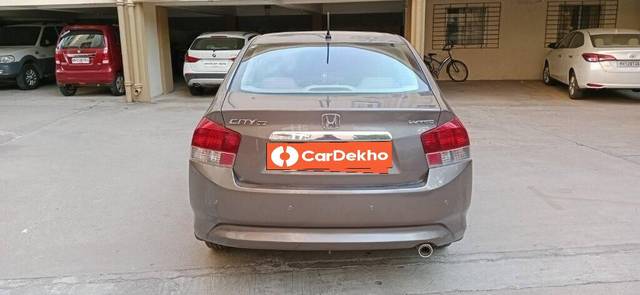 https://images10.gaadi.com/usedcar_image/3452022/original/02d24bd0-8fed-4ee2-8e35-ca963c1bba7e-VCC_1735494_96_1683907992_e64102a2-acf1-4341-95cb-fa38646007f5_a14c402a-5d29-4d27-aea9-9b910d34ba23.jpg?imwidth=6402