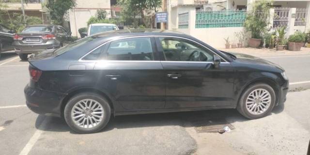 https://images10.gaadi.com/usedcar_image/3452069/original/6ffa6f59-297c-48d1-b8c3-34819f22b440-VCC_IMG_1683963841886_1735709_97_1683964277_aa205def-7172-4edf-a77b-5667add3a086_97bc15d5-d356-42e6-aac3-4c5bc0579620.jpg?imwidth=6401