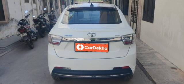 https://images10.gaadi.com/usedcar_image/3452098/original/4ca562d9-0247-428b-990a-5077b41b2d70-VCC_1735591_96_1683950768_460cb5bb-f3fe-426b-960c-837a82cfeddd_1327f351-7d28-40be-b9d8-d9598fe796e6.jpg?imwidth=6402
