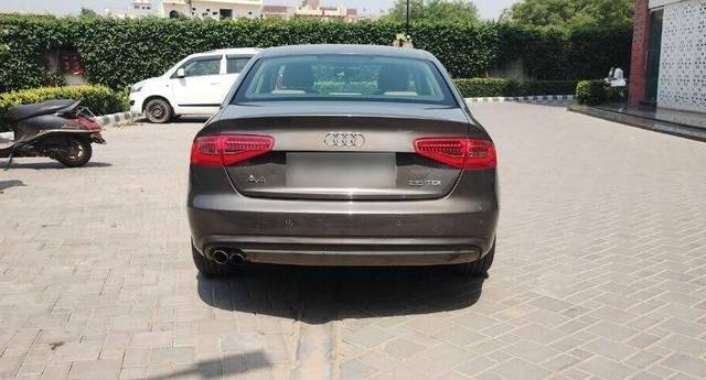 https://images10.gaadi.com/usedcar_image/3452170/original/fe16a3a5-1115-4174-ac77-0181837a11ed-VCC_1735617_96_1683956589_50f22c33-c2f9-414e-b870-a97db3a7f393_00256e22-593d-426e-a0a5-5334b9cd548b.jpg?imwidth=6401