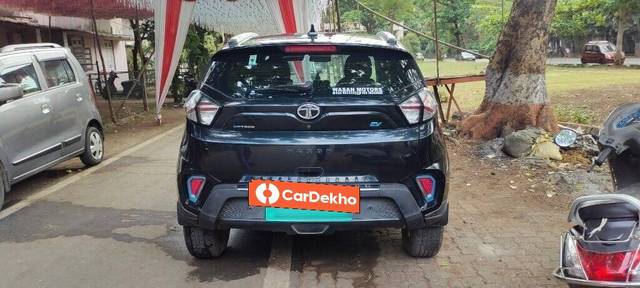 https://images10.gaadi.com/usedcar_image/3452171/original/192e68ad-3dde-4081-b5c0-6f4ef4192fa8-VCC_1735596_96_1683955963_afef88c4-1c21-4e2c-be3f-582bb2046e94_a2f22e76-ff1f-4523-8ba3-54ae5847b575.jpg?imwidth=6402