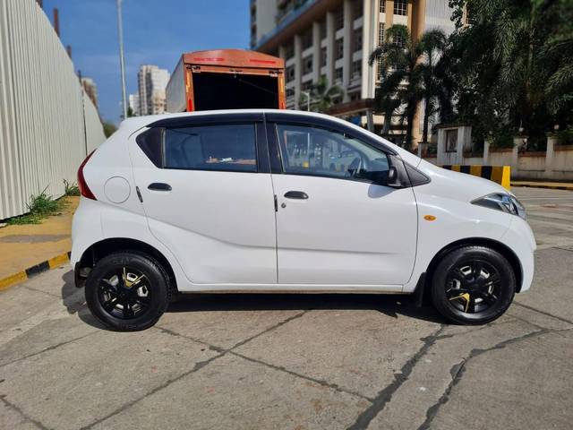 https://images10.gaadi.com/usedcar_image/3452861/original/used_car_2775671_1684583122_396e233c-1ded-448f-8f34-da4cad302ea1.jpg?imwidth=6401