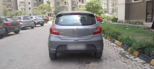 https://images10.gaadi.com/usedcar_image/3453217/original/6be2a73a-15ce-4549-b611-8849f80a289a-VCC_1735998_96_1684046602_e9c639d2-1e7b-4280-b1f0-d0e8dacab0c0.jpg?imwidth=6402