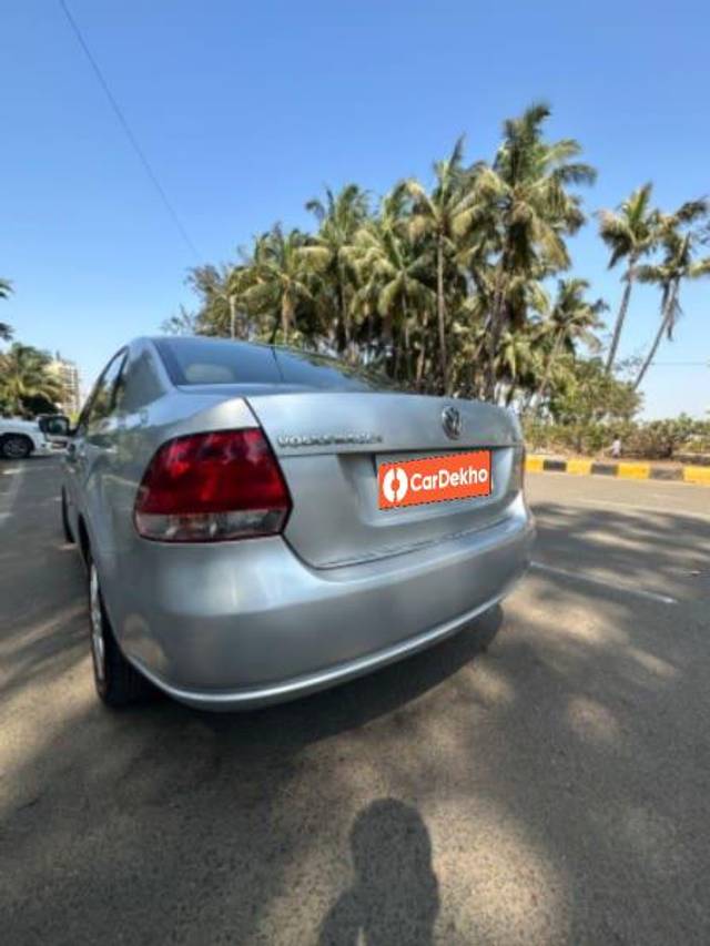 https://images10.gaadi.com/usedcar_image/3453239/original/0ca6eeae-b6cd-4964-971e-1db2059c6ee6_ac77ff7c-d113-442f-a142-05b20143d208.jpeg?imwidth=6402