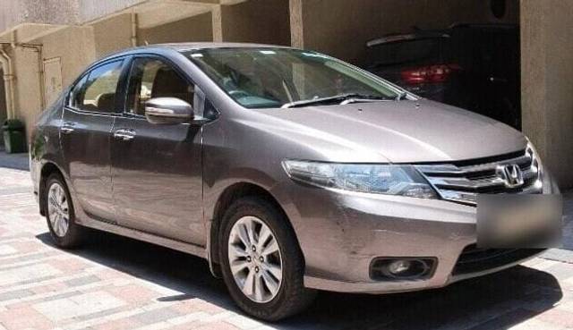 https://images10.gaadi.com/usedcar_image/3453245/original/zz1_crop_img_64818291bf8aa_1686209169.jpg?imwidth=6401