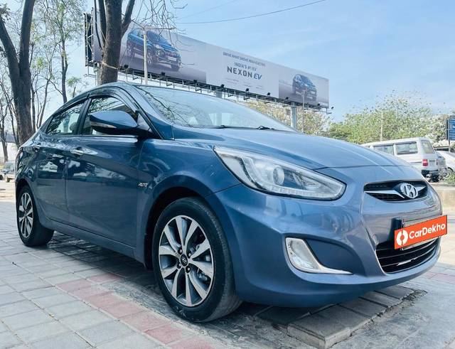Hyundai Verna 1.6 SX CRDI (O) AT Hyundai Verna 1.6 SX CRDI (O) AT