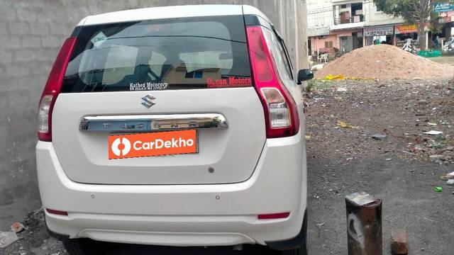 https://images10.gaadi.com/usedcar_image/3453375/original/b91dd271-3776-4113-9045-2611425408eb_ea70c27b-4ba4-47d2-ba5b-c9c259e6617f.jpg?imwidth=6401