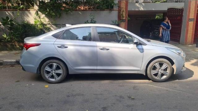 https://images10.gaadi.com/usedcar_image/3453516/original/3ebef37a-d38d-4243-a683-712fedcf9f44-VCC_IMG_1684120873749_1736112_97_1684121580_da8e019a-5eec-4702-9ab7-7f59251d7ea8_b1468a54-7f4b-4018-950f-5165b0cad3f7.jpg?imwidth=6401