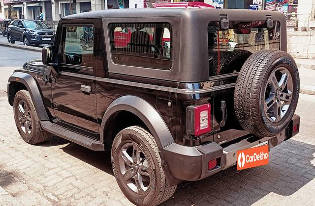 https://images10.gaadi.com/usedcar_image/3453535/original/used_car_2776166_1684731581_5c91cadd-84e3-4873-bd80-a657ac2521ba.jpg?imwidth=6400