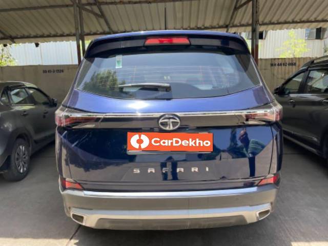 https://images10.gaadi.com/usedcar_image/3453540/original/466f1f4c-39ef-46d8-a2cf-28f19b49317c_7d823456-6ecf-4b2f-8595-f98f38dd438c.jpeg?imwidth=6402