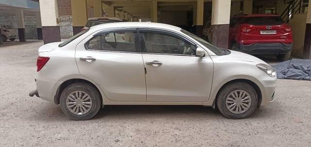 https://images10.gaadi.com/usedcar_image/3453627/original/2132b45a-39bb-4010-ab5e-1d0bc42797be-VCC_IMG_1684123807568_1736119_97_1684124130_6387959f-fba5-4454-9388-21a749d87d06_b0ff4312-8aad-4843-85d7-a2e3a51716be.jpg?imwidth=6401