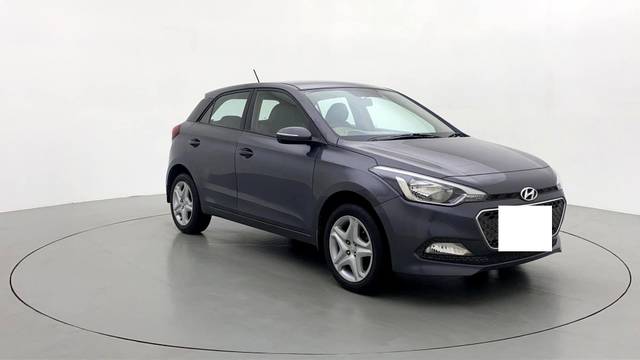https://images10.gaadi.com/usedcar_image/3453740/original/usedcar_43_729861684740722_1684740732_30c92155-feb0-46ec-b4df-45520d2e327a.jpg?imwidth=6400