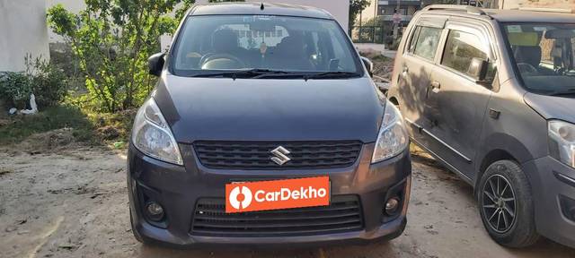 https://images10.gaadi.com/usedcar_image/3453747/original/d1455532-f7bf-4d92-974a-16395a46327e_86ba97c7-4885-4321-b939-95896bbdfe19.jpg?imwidth=6402