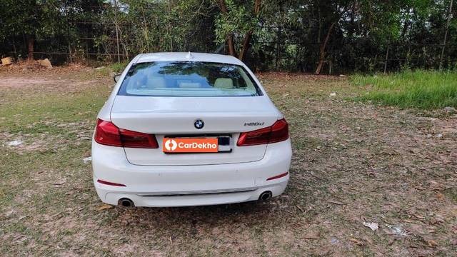 https://images10.gaadi.com/usedcar_image/3453944/original/e41fa366-aa2b-4b74-b657-f6e7f4a284d0_0e0730db-6274-47a0-bf78-f9fbc04262eb.jpeg?imwidth=6402