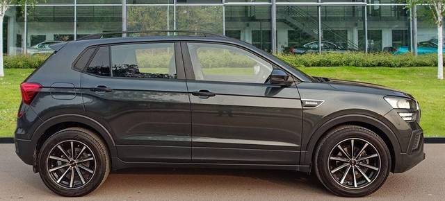 https://images10.gaadi.com/usedcar_image/3454297/original/zz1_crop_img_648408c941d1e_1686374601.jpg?imwidth=6401