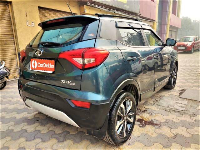 https://images10.gaadi.com/usedcar_image/3454383/original/usedcar_1_6__2776975_1684828278_01e5ae81-9d49-4d84-a57b-4b610847f353_7f70ecfe-b64b-465f-8ad0-f775a9be80e9.jpeg?imwidth=6402