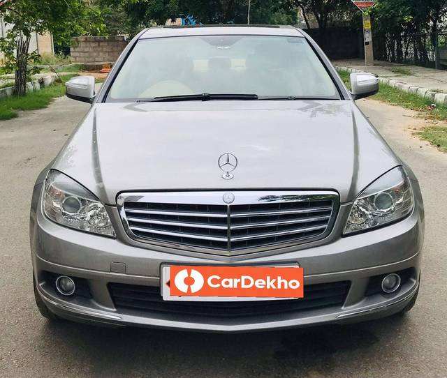 https://images10.gaadi.com/usedcar_image/3454407/original/zz1_crop_img_647980ac3847b_1685684396.jpg?imwidth=6402