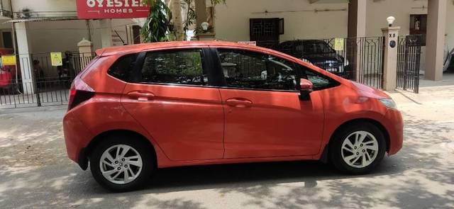 https://images10.gaadi.com/usedcar_image/3454518/original/3764efcc-751b-4c95-911d-2e7837fa3364-VCC_IMG_1684132544269_1736152_97_1684132664_1f7a9586-5928-42fc-8113-2fae1a06ed37.jpg?imwidth=6401