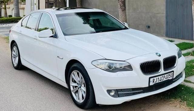 https://images10.gaadi.com/usedcar_image/3454561/original/zz1_crop_img_648406bf0b0ed_1686374079.jpg?imwidth=6400