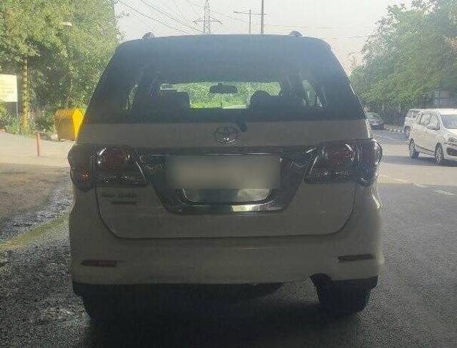 Toyota Fortuner 4x2 AT Toyota Fortuner 4x2 AT