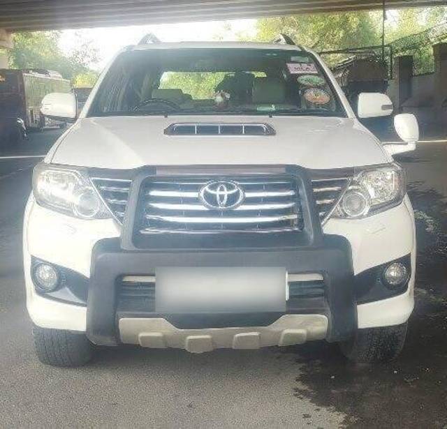 https://images10.gaadi.com/usedcar_image/3454563/original/430e0328-27b6-4e23-a316-0e236b278431-VCC_1736272_94_1684154207_89dd5744-a725-4805-b184-d8c4b010d525_07ffdb69-ce27-4d93-bdb0-e1bef0e99043.jpg?imwidth=6401