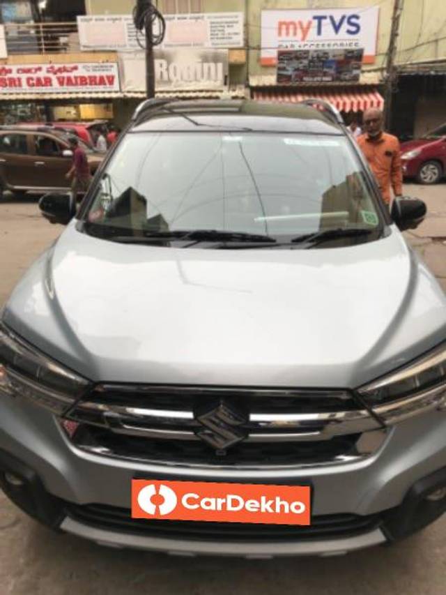 https://images10.gaadi.com/usedcar_image/3454656/original/8399ac8f-fdee-40ac-9529-7a638b364de4_00eafd09-6173-471a-862e-f14cb32cf884.jpeg?imwidth=6400