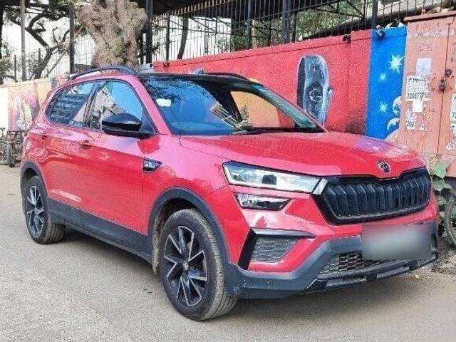 https://images10.gaadi.com/usedcar_image/3454716/original/zz1_crop_img_64816982d64ea_1686202754.jpg?imwidth=6400