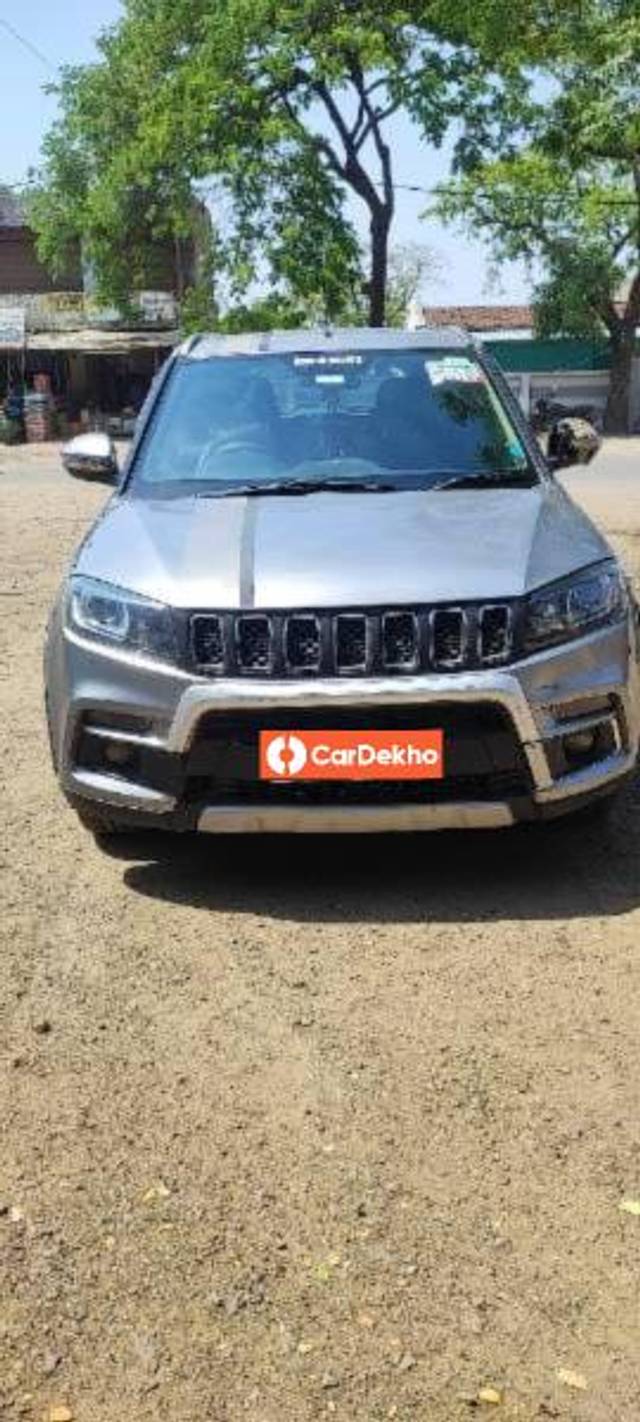 https://images10.gaadi.com/usedcar_image/3454730/original/6aff6c0e-83fd-436a-8eff-df5d04279fcd_65e7b043-722b-43f8-a4e3-01c49c633d1b.jpg?imwidth=6402