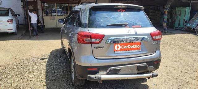 https://images10.gaadi.com/usedcar_image/3454730/original/bbb0d5e8-decb-40b4-b4e9-8c4e23502106_65e7b043-722b-43f8-a4e3-01c49c633d1b.jpg?imwidth=6401
