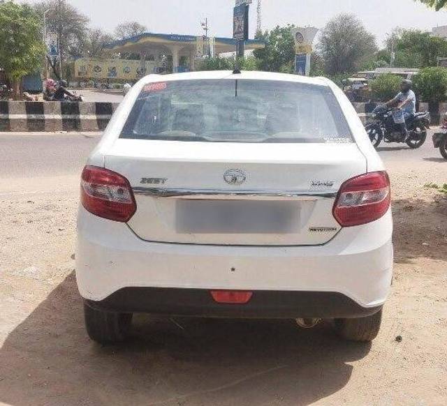 https://images10.gaadi.com/usedcar_image/3454815/original/463e4383-6636-4c84-bd6f-71be44bf7a3f-VCC_1736392_96_1684216274_40004eaf-e44b-4b11-978c-4e7ae9d62008_9eec635e-da4e-43c6-bc92-548e656bbb2a.jpg?imwidth=6402