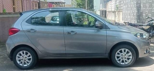 https://images10.gaadi.com/usedcar_image/3455038/original/zz1_crop_img_6480651dee137_1686136093.jpg?imwidth=6401