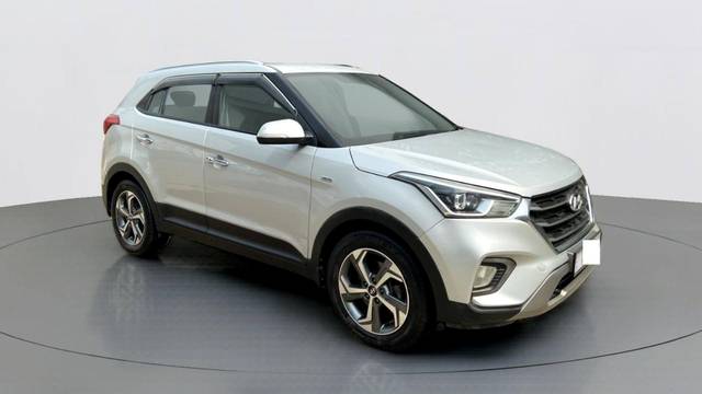 https://images10.gaadi.com/usedcar_image/3455142/original/usedcar_12_729891684829199_1684829208_847f25d2-98d3-4e0f-8031-ccbe30896fad.jpg?imwidth=6400