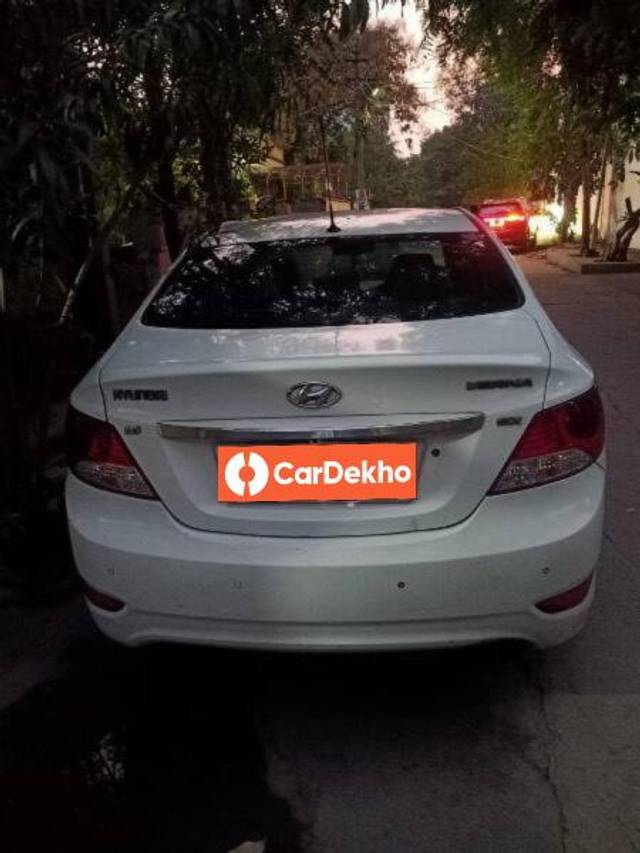 https://images10.gaadi.com/usedcar_image/3455199/original/93228118-00af-41d3-91b4-c4d9c6e08f77_cdcc17be-f0e3-4013-8bd0-94b17c7b9ec6.jpeg?imwidth=6402